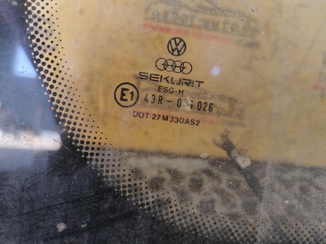 Стекло заднее XJ0X66 Volkswagen Passat купить