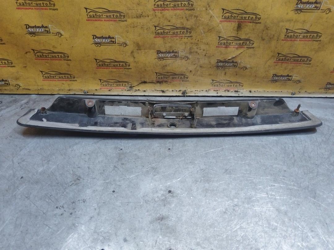 Накладка подсветки номера QE4VKS Fiat Marea купить с доставкой