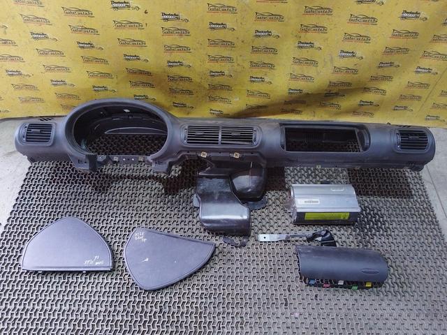 Панель передняя салона (торпедо) HUWE2T Seat Toledo купить с доставкой