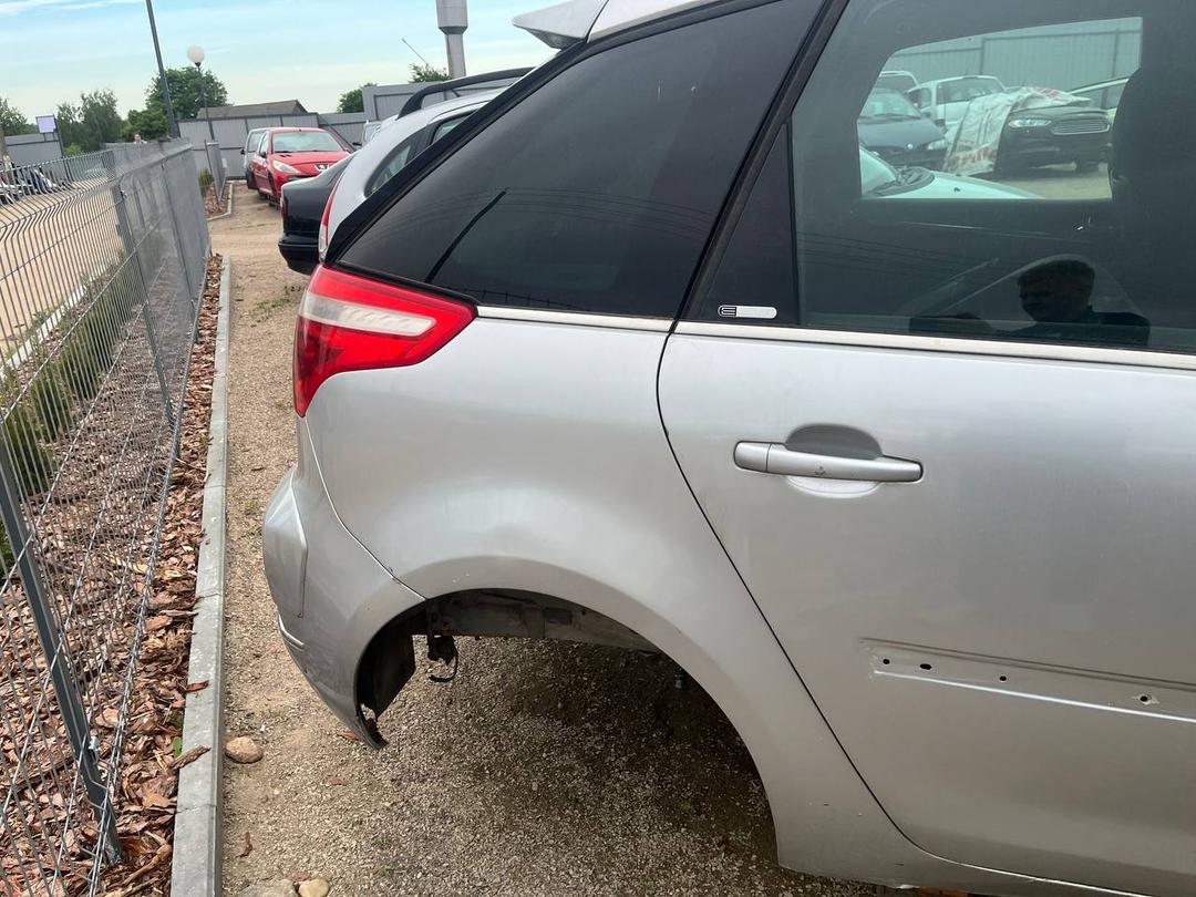 Крыло заднее правое 93M7U7 Citroen C4 Picasso