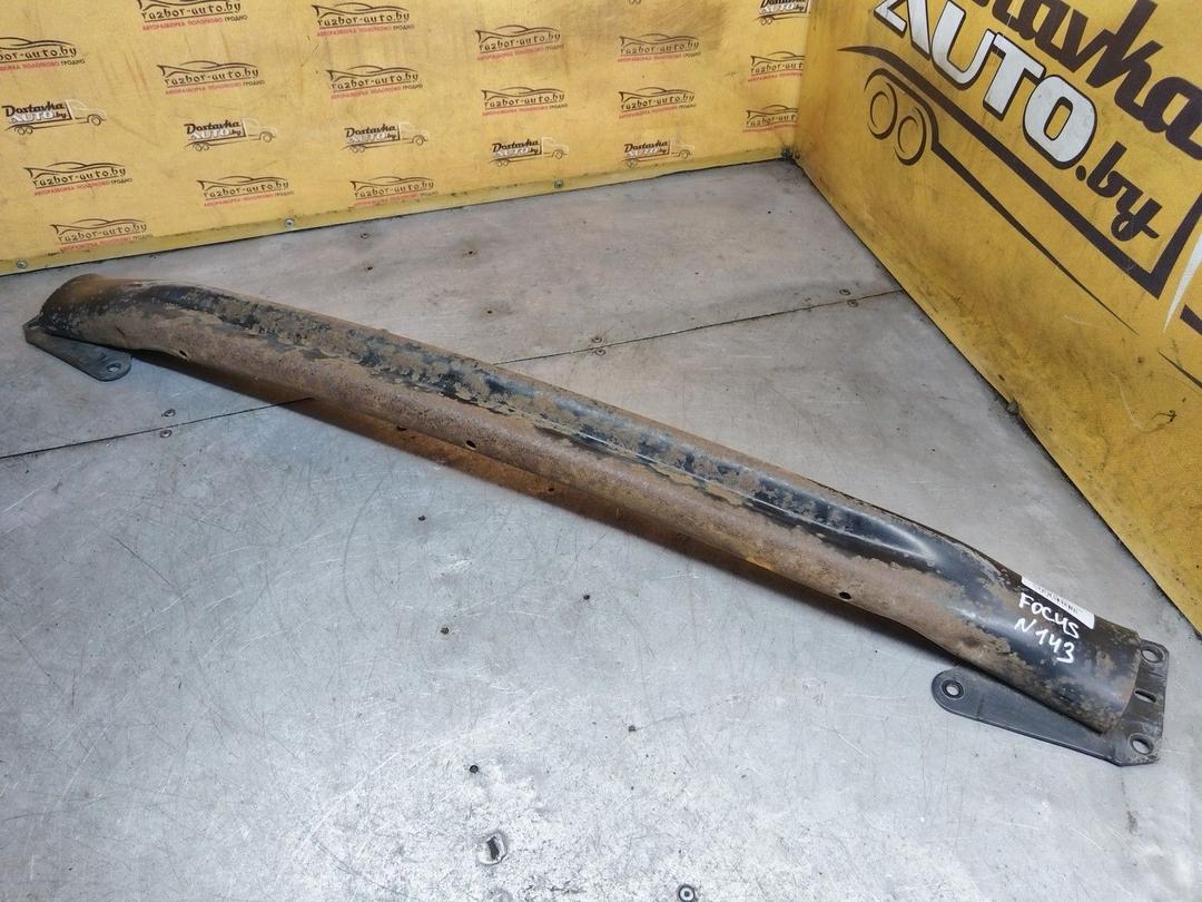 Усилитель бампера заднего M7E704 Ford Focus