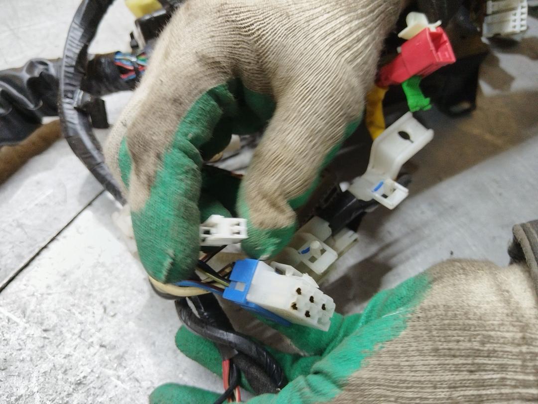 Проводка салона WDBACG Mitsubishi Carisma - Фото 25