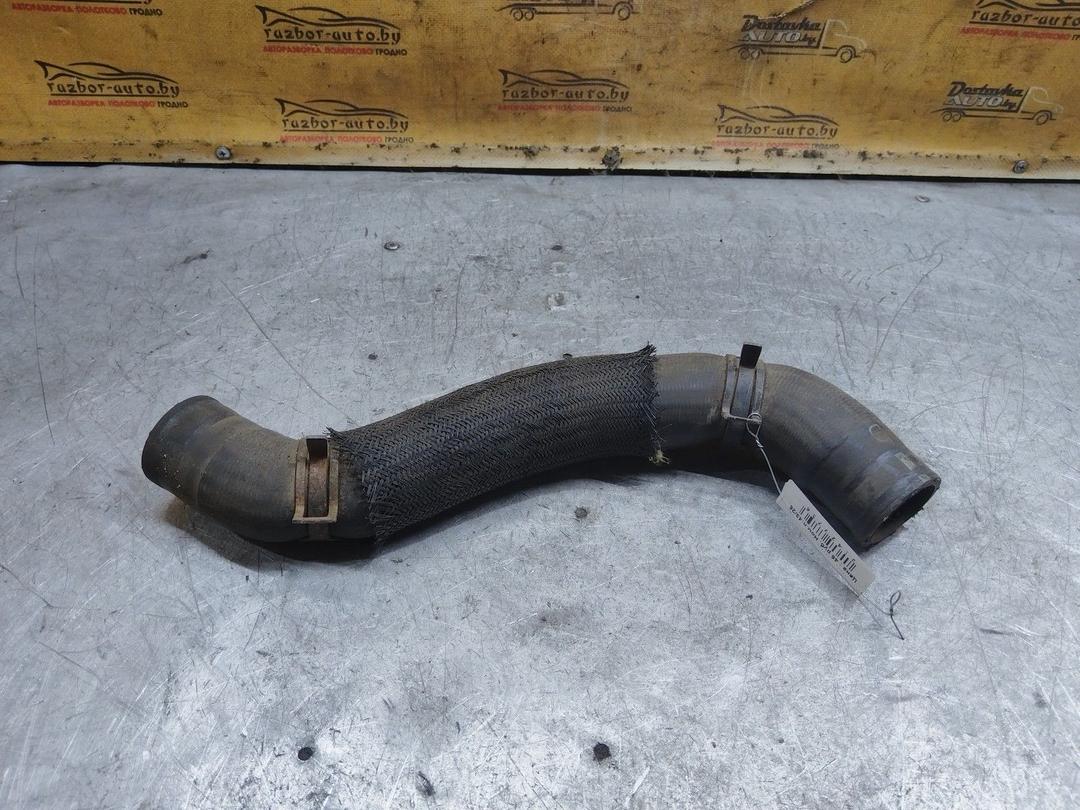 Патрубок радиатора VULE8T Toyota Avensis