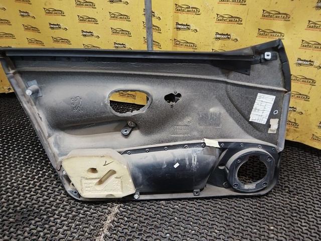 Обшивка двери передней правой (дверная карта) 6BEPDG Peugeot 406 купить