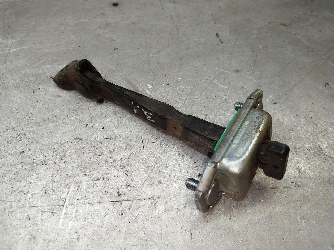 Ограничитель открывания двери задней 5ECGQC Kia Sorento - Фото 1