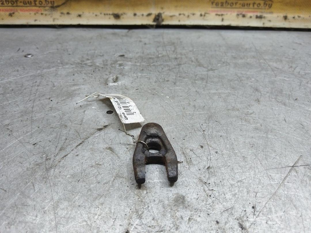 Скоба (кронштейн) крепления форсунки AE07L0 Renault Laguna купить с доставкой