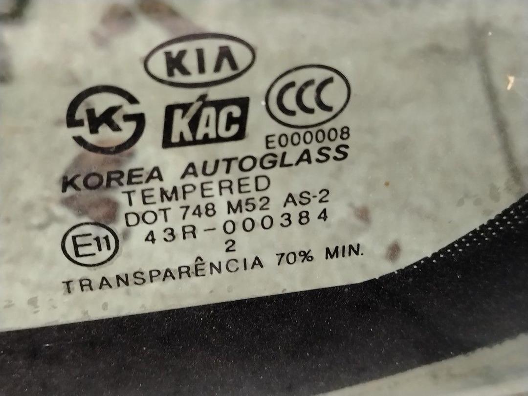 Стекло заднее E79Y9N Kia Sorento - Фото 2