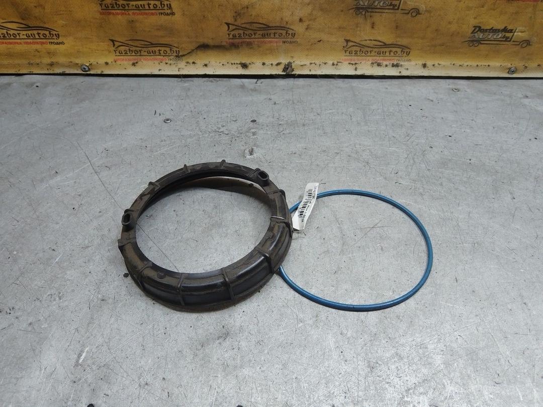 Кольцо зажимное топливозаборника KMK413 Citroen C3 купить в магазине запчастей бу