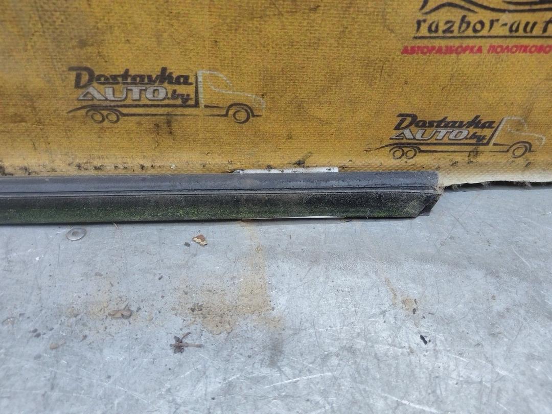 Молдинг стекла двери передней правой наружный APY3D0 Ford Focus купить в магазине запчастей бу