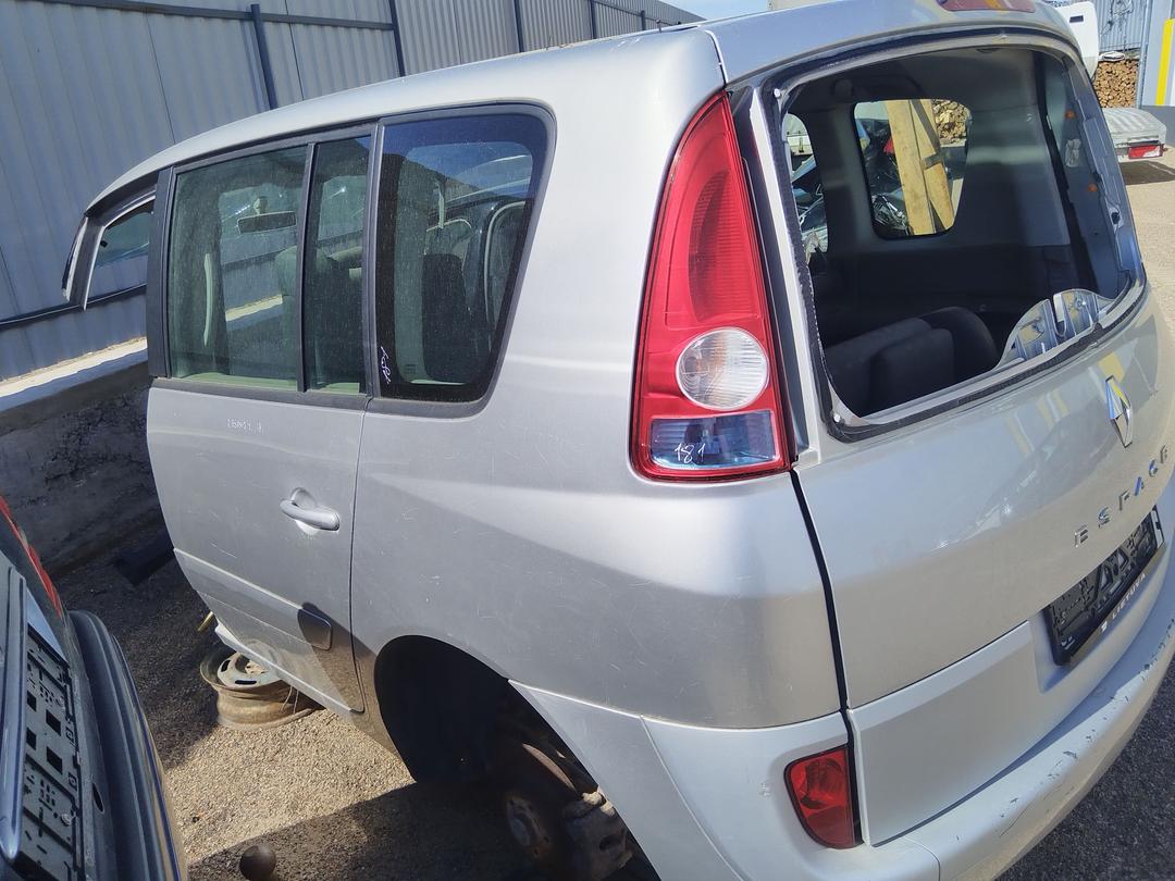 Стекло двери задней левой Y31H9A Renault Espace