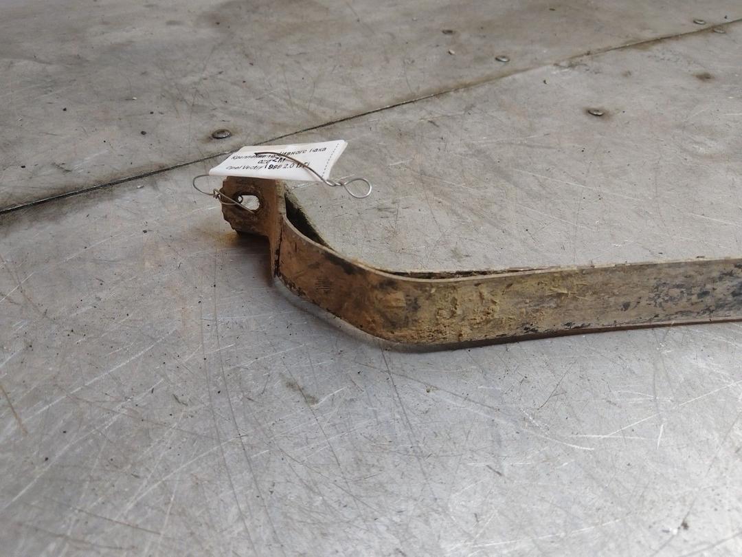 Крепление топливного бака 0Z0SZM Opel Vectra купить с доставкой