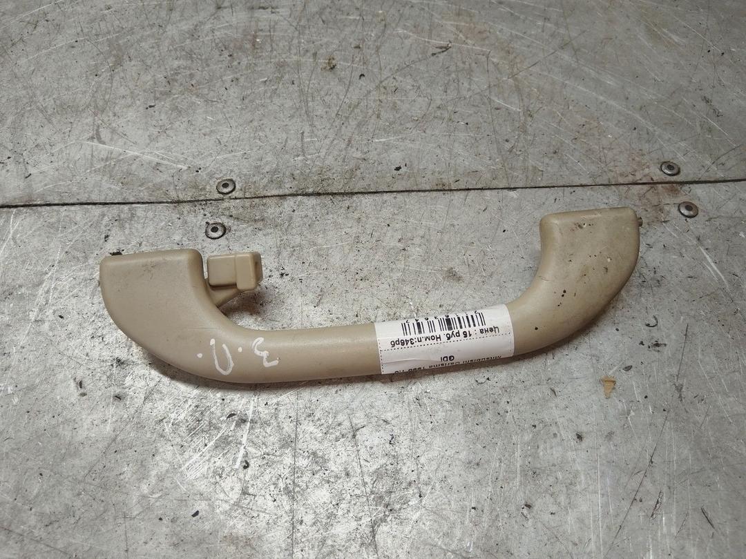 Ручка внутренняя потолочная 5IC96Q Mitsubishi Carisma