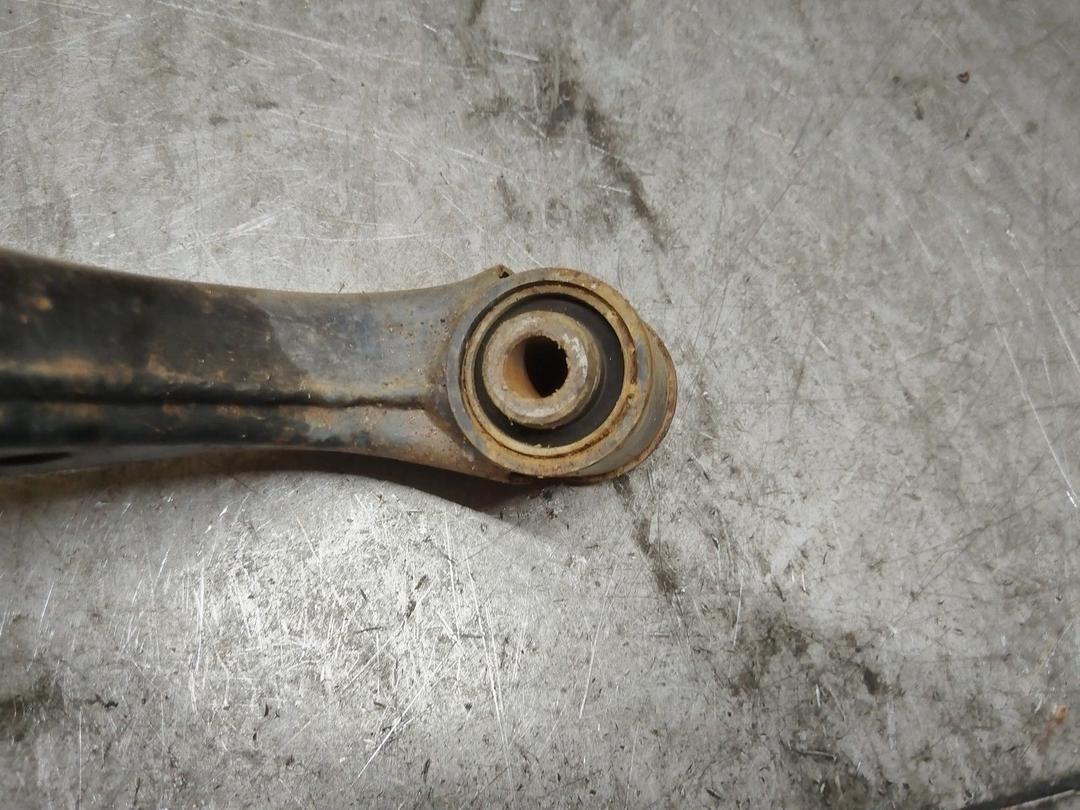 Рычаг передний правый 85912T Kia Sorento купить с доставкой. Огромный выбор запчастей и марок авто. У нас есть практически все.