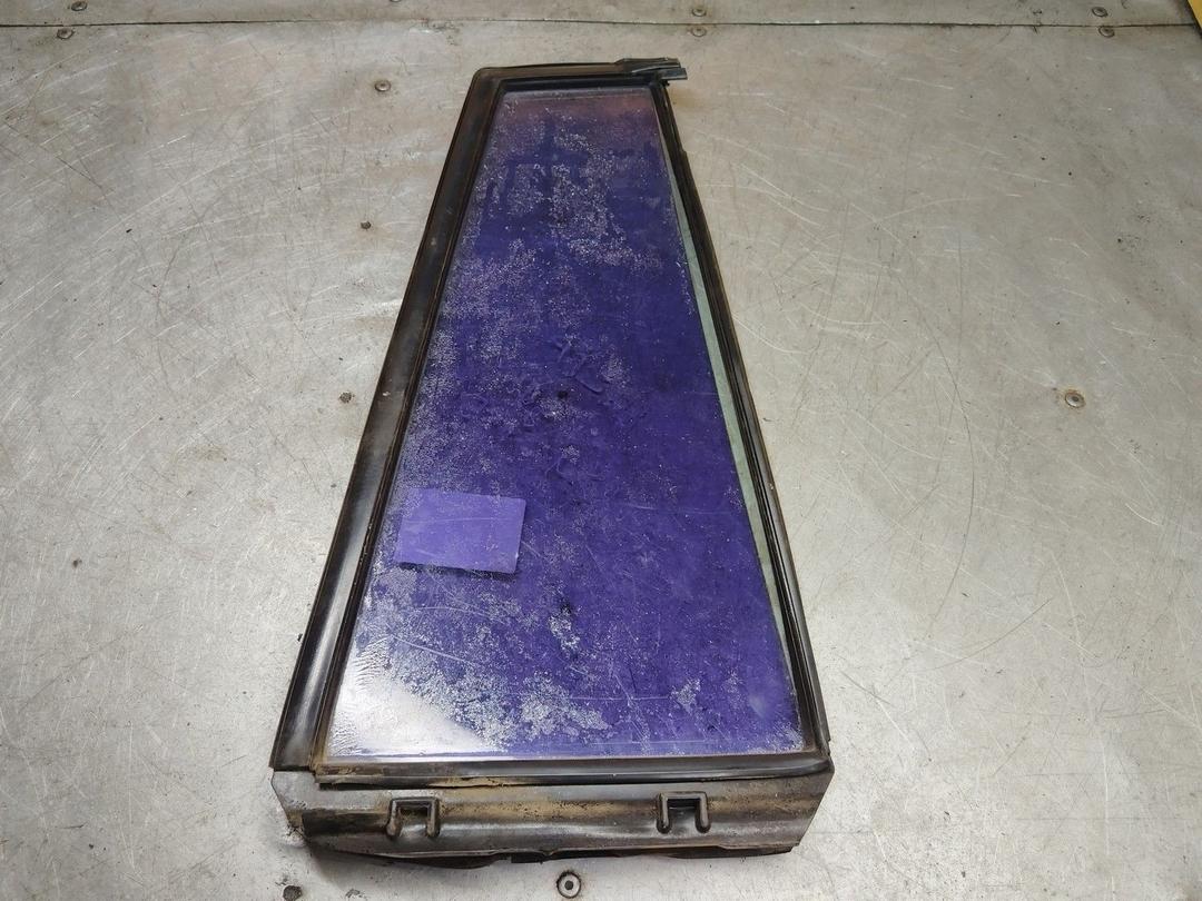 Стекло двери задней левой JQK467 Mazda Premacy купить с доставкой