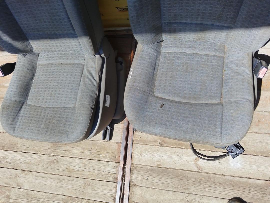 Сиденье переднее 1Q5OG4 Renault Espace купить в магазине запчастей бу