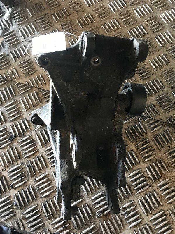 Кронштейн генератора 7CV9MF Citroen Evasion