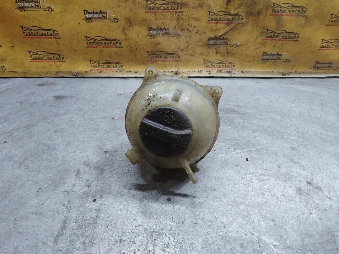 Бачок расширительный A8Q9VQ Volkswagen Passat - Фото 2