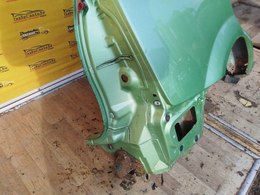 Крыло заднее правое DA4812 Mazda Premacy undefined