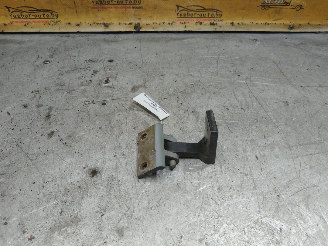 Петля двери задней правой HF7A17 Audi 100