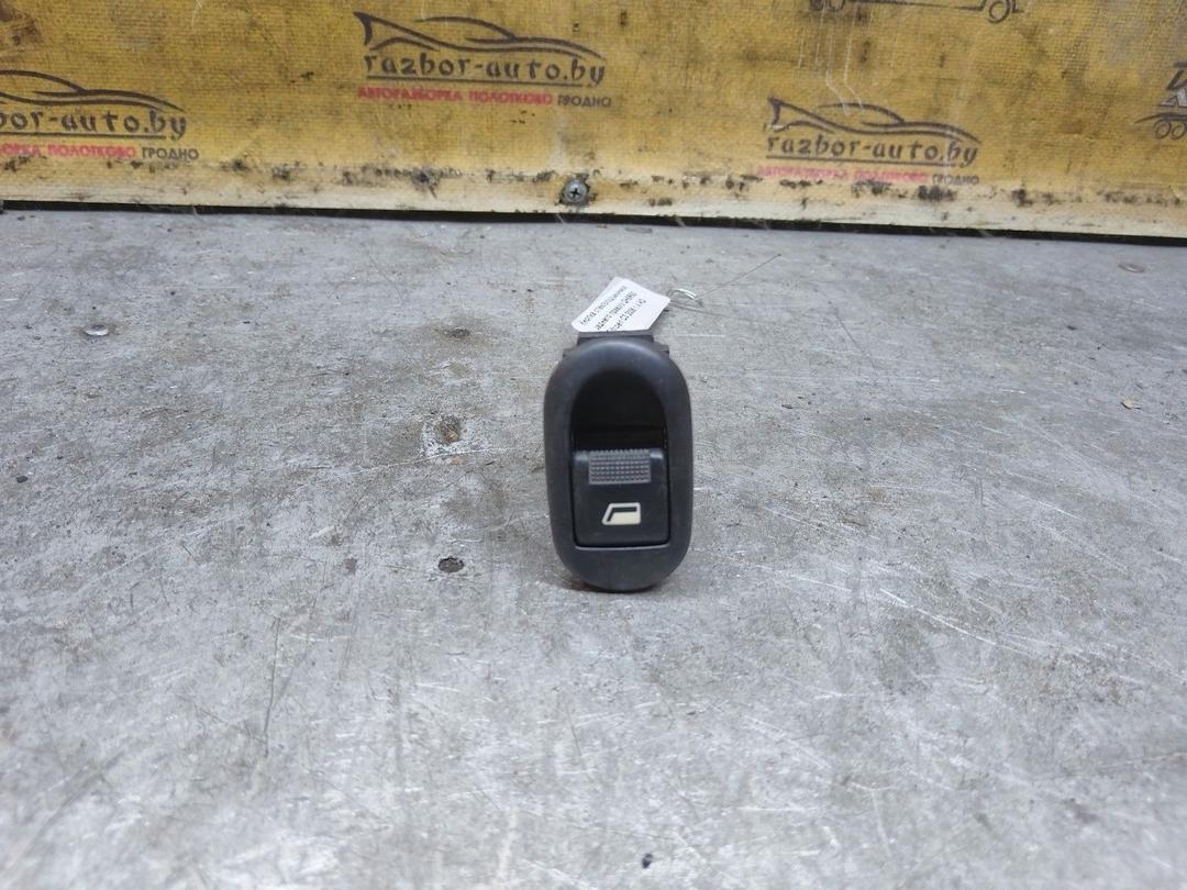 Кнопка стеклоподъемника заднего правого QH8R50 Citroen C3