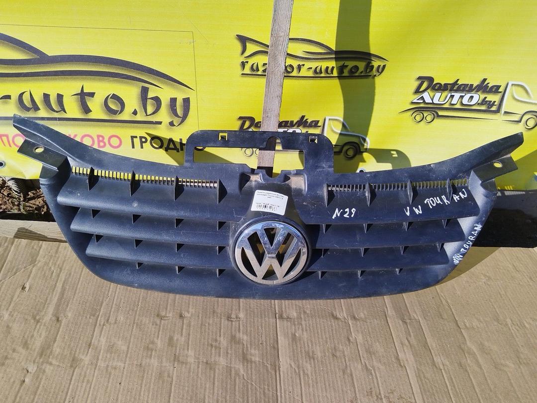 Решетка радиатора 6C3706 Volkswagen Touran купить с доставкой