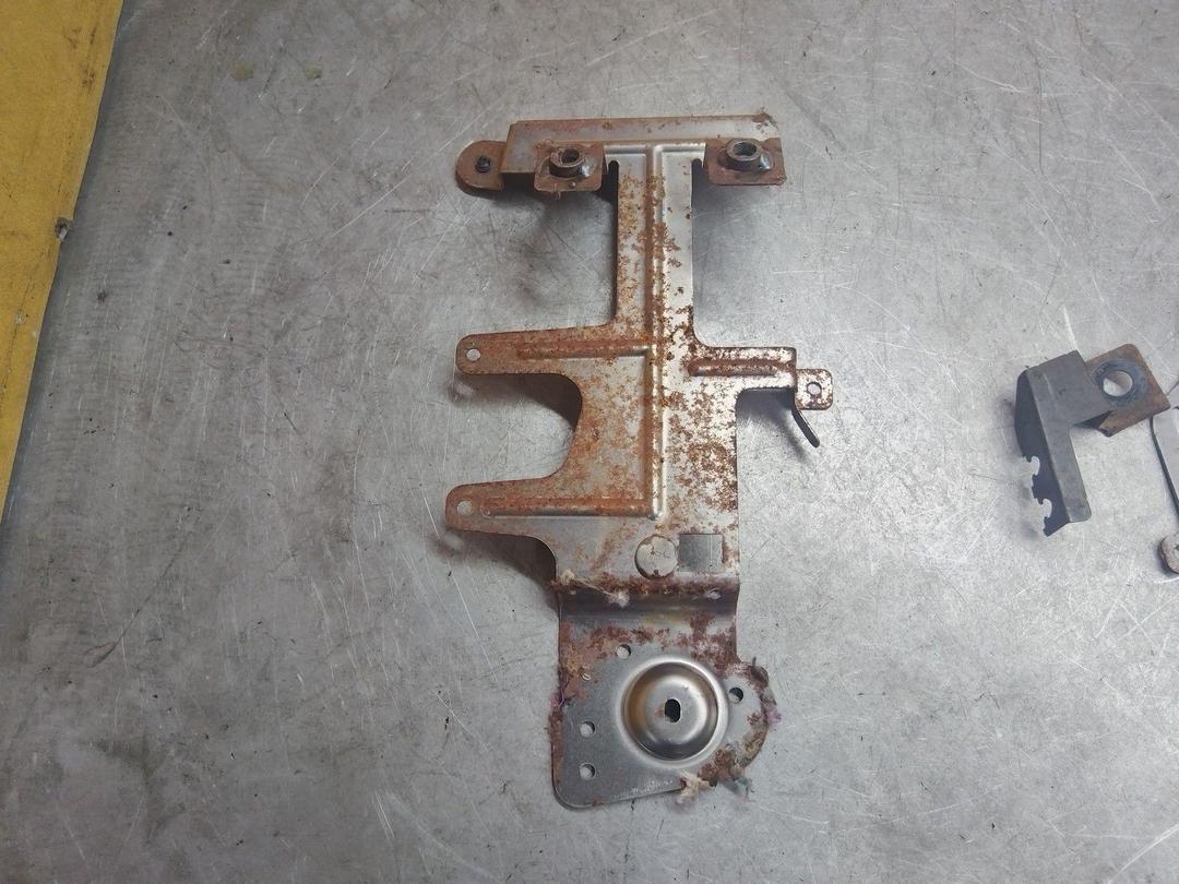 Кронштейн 2E2AWJ Ford Fusion - Фото 4