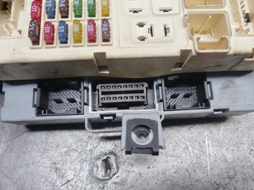 Блок предохранителей 1J9SFE Alfa Romeo 147 купить с доставкой