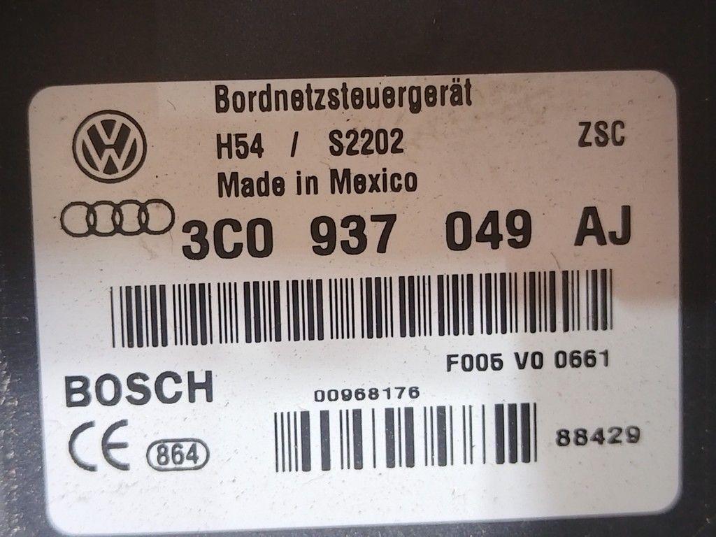 Блок предохранителей RS9LP3 Volkswagen Jetta - Фото 4