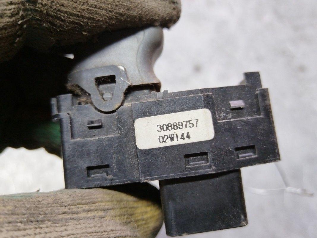 Кнопка стеклоподъемника заднего левого VSEQIV Volvo V40 купить в магазине запчастей бу