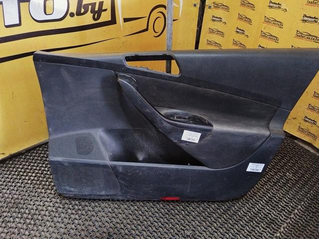 Обшивка двери передней правой (дверная карта) T74VE3 Volkswagen Passat