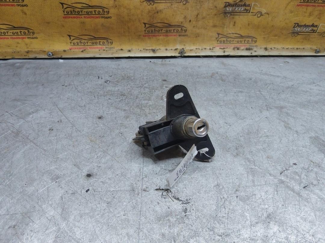 Кнопка открытия багажника UO1GND Opel Zafira