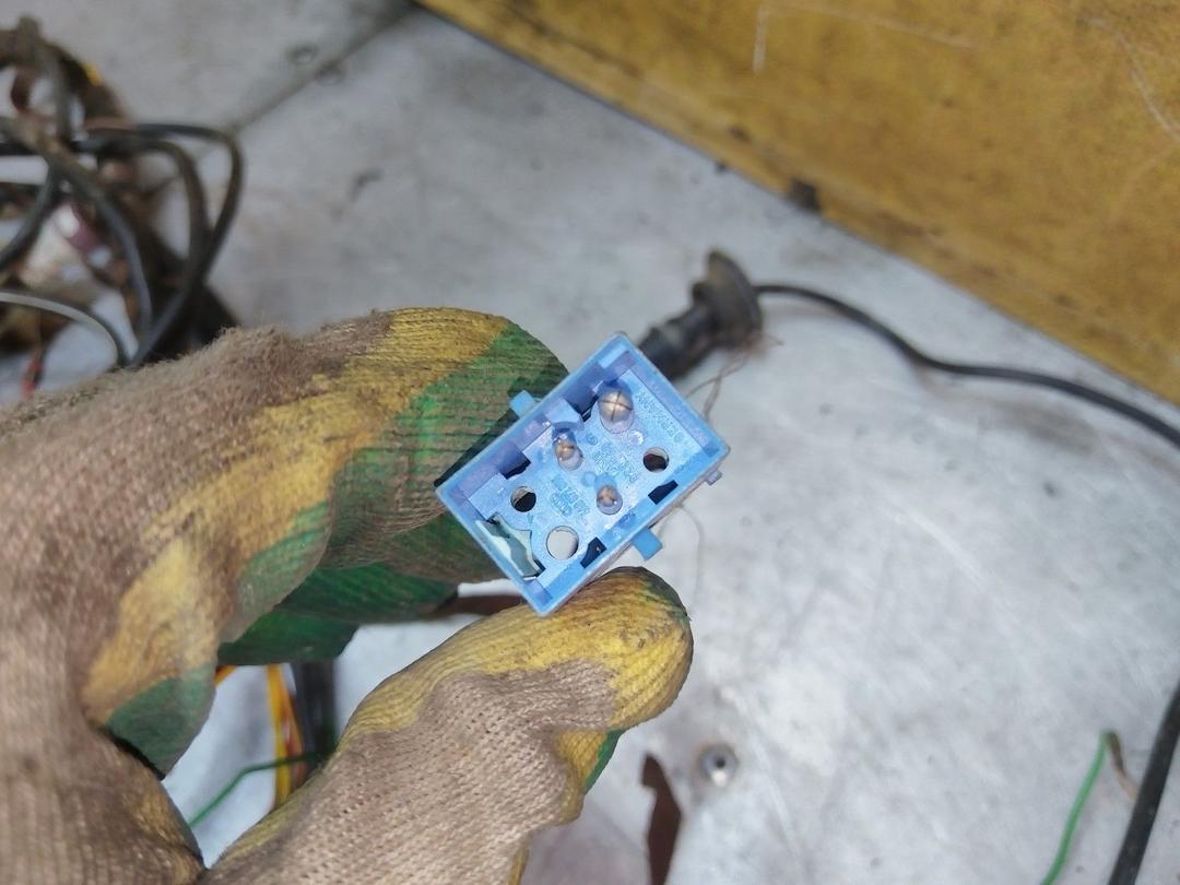 Проводка IG35BU Audi 100 купить с доставкой. Огромный выбор запчастей и марок авто. У нас есть практически все.