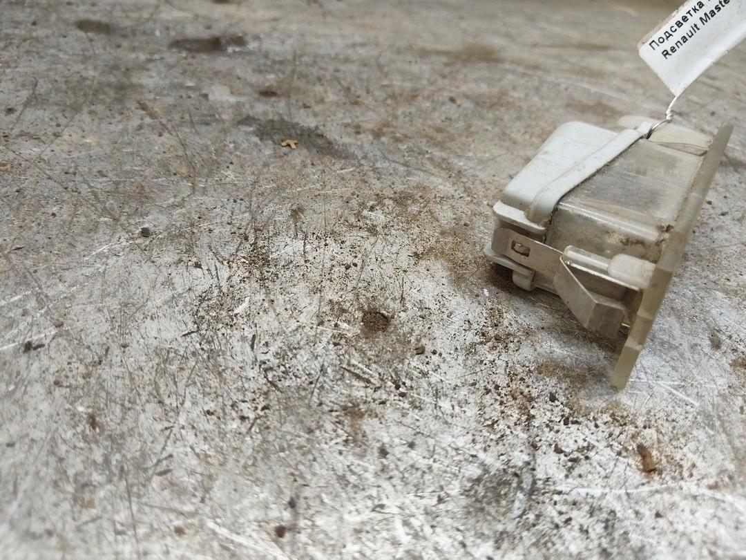 Подсветка номера BXY0WO Renault Master купить на авторазборке