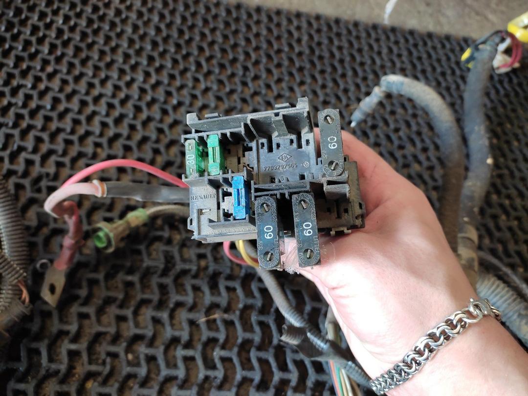 Проводка двигателя VBUZ5U Renault Kangoo купить на авторазборке