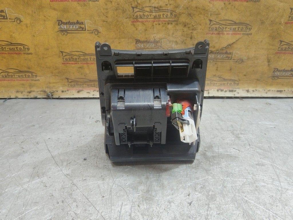 Пепельница 4US2JM Volkswagen Jetta - Фото 3