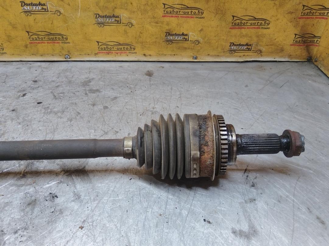 Полуось передняя левая (приводной вал, ШРУС) VM8UN2 Subaru Forester купить на авторазборке