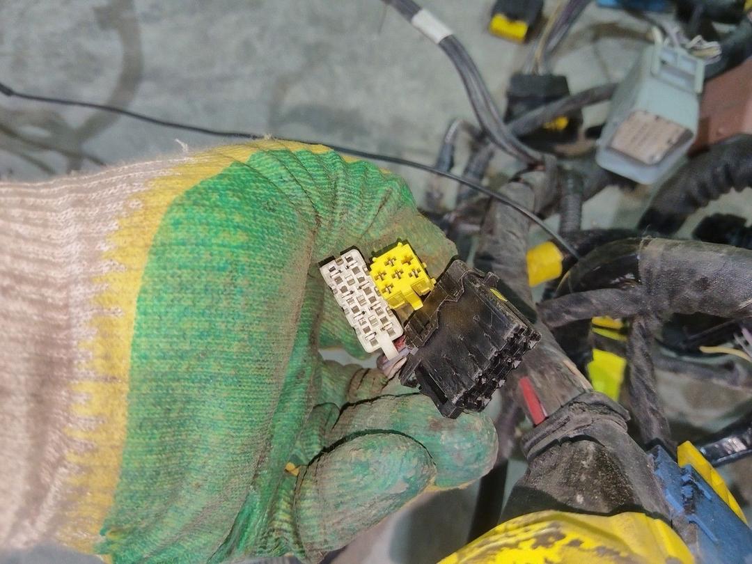 Проводка салона U8WHPO Renault Laguna undefined