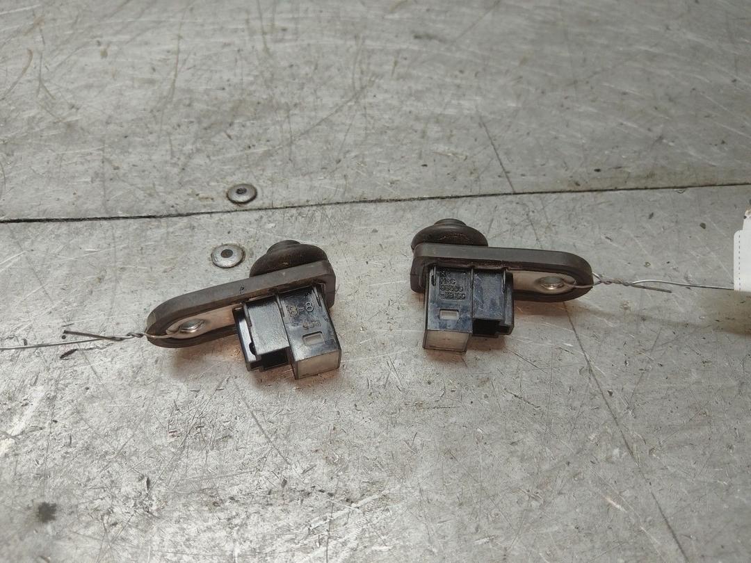 Выключатель концевой (концевик) PDJONZ Hyundai Trajet - Фото 3