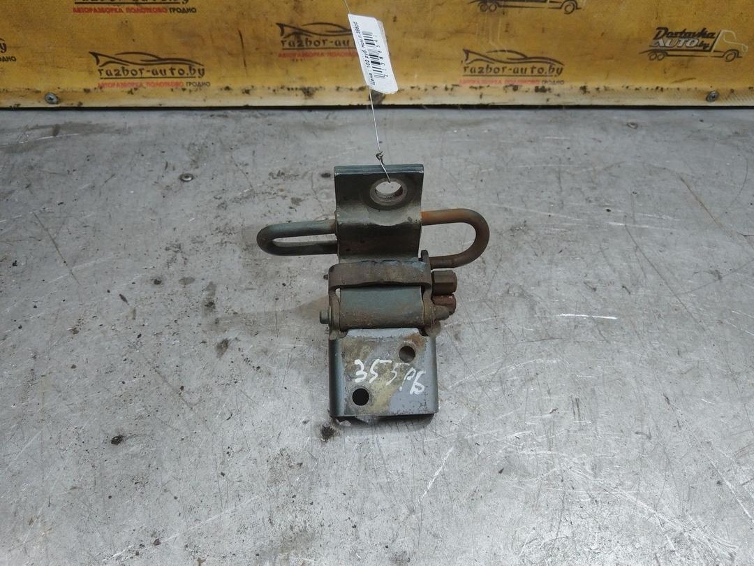 Петля двери передней правой YEM8JV Audi 100 купить в магазине запчастей бу