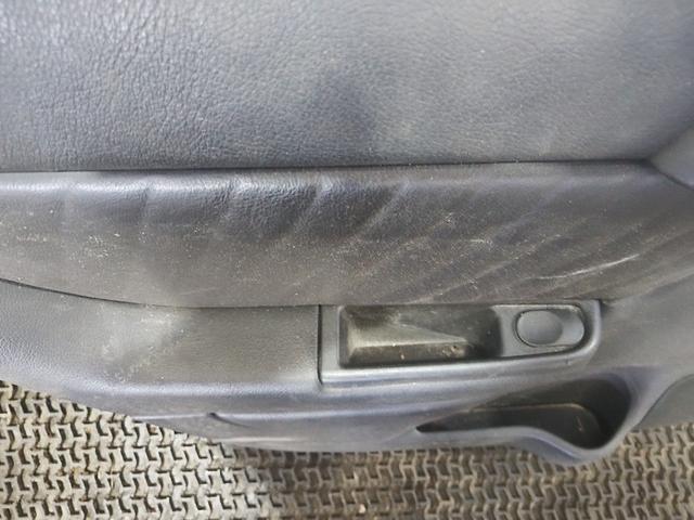 Обшивка двери задней левой (дверная карта) 1EN6Q8 Opel Astra купить с доставкой