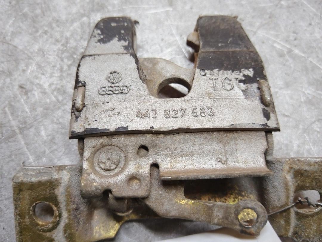 Замок багажника F880JC Volkswagen Jetta купить в магазине запчастей бу