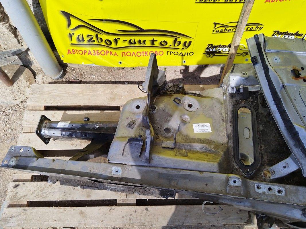 Лонжерон левый UPWTZQ Audi A6 купить в магазине запчастей бу