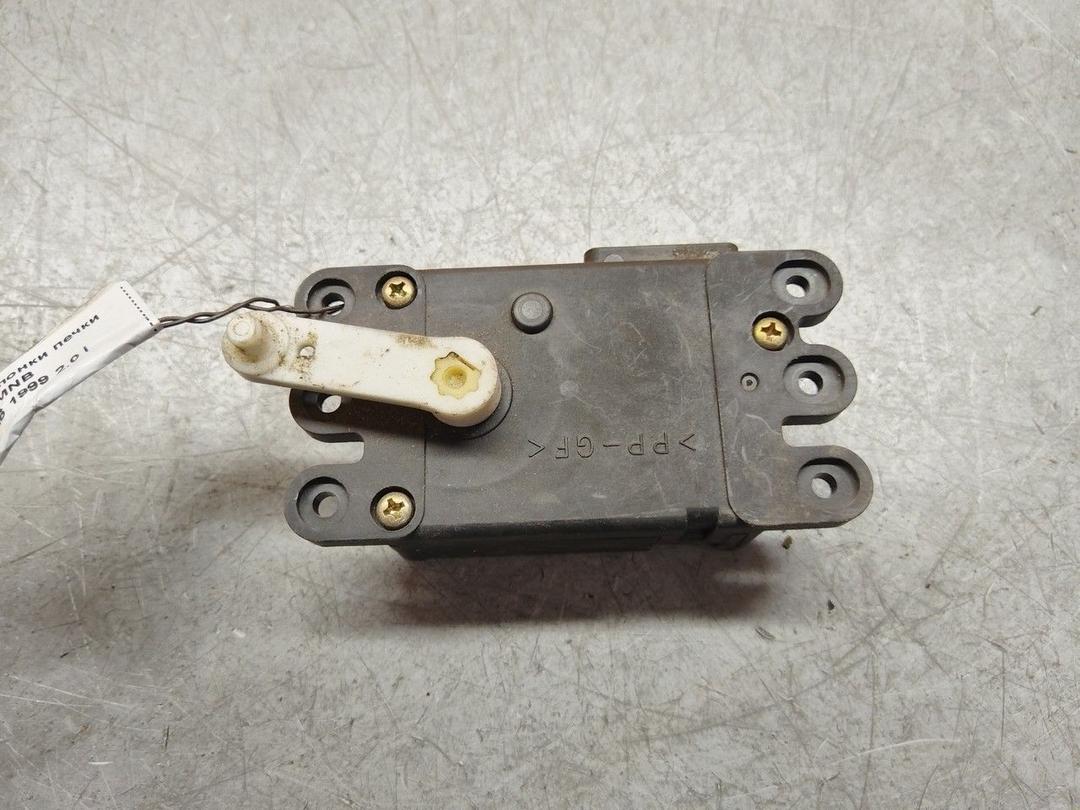 Моторчик заслонки печки OTZMNB Mazda 626 купить в магазине запчастей бу