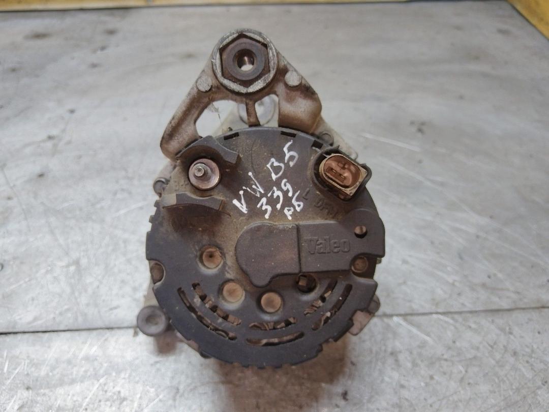 Генератор 8P0SCT Volkswagen Passat - Фото 4