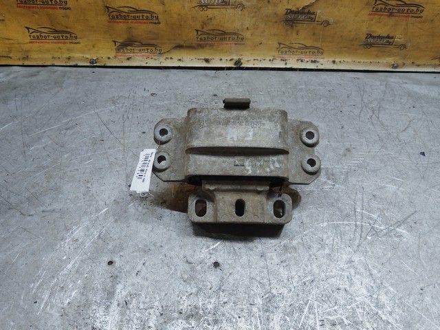 Подушка крепления двигателя LQYH6L Volkswagen Touran