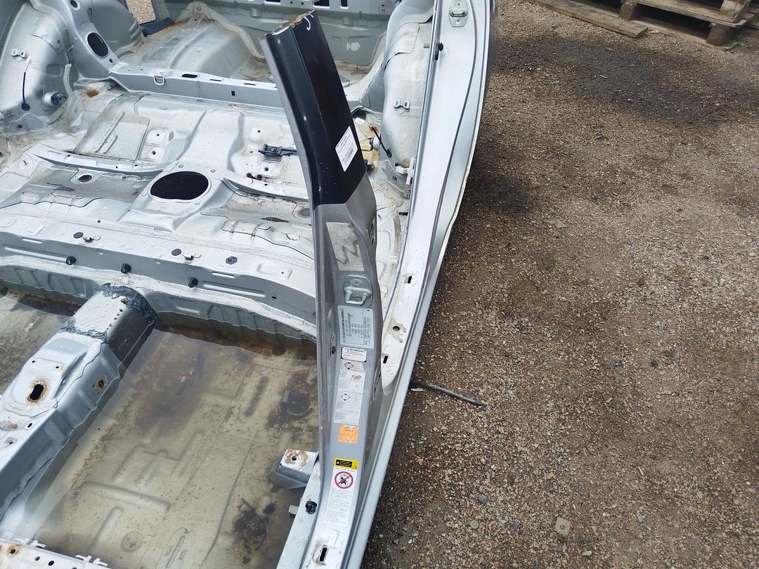 Стойка кузовная центральная левая 4MICSN Toyota Corolla купить