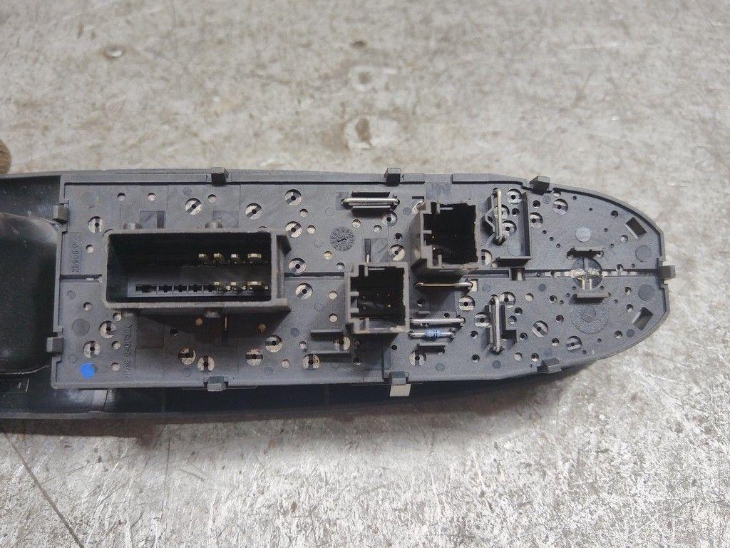 Блок управления стеклоподъемниками 28BEJ5 Peugeot 406 - Фото 4