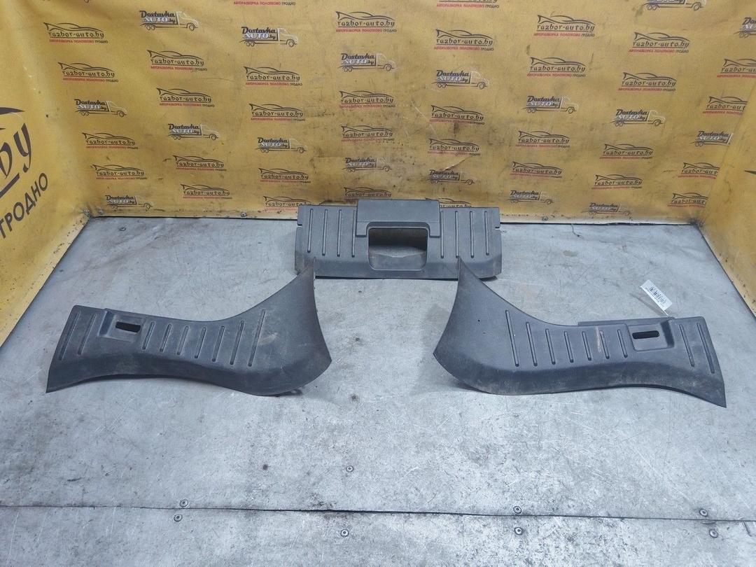 Накладка замка багажника 7FDD9W Ford Galaxy