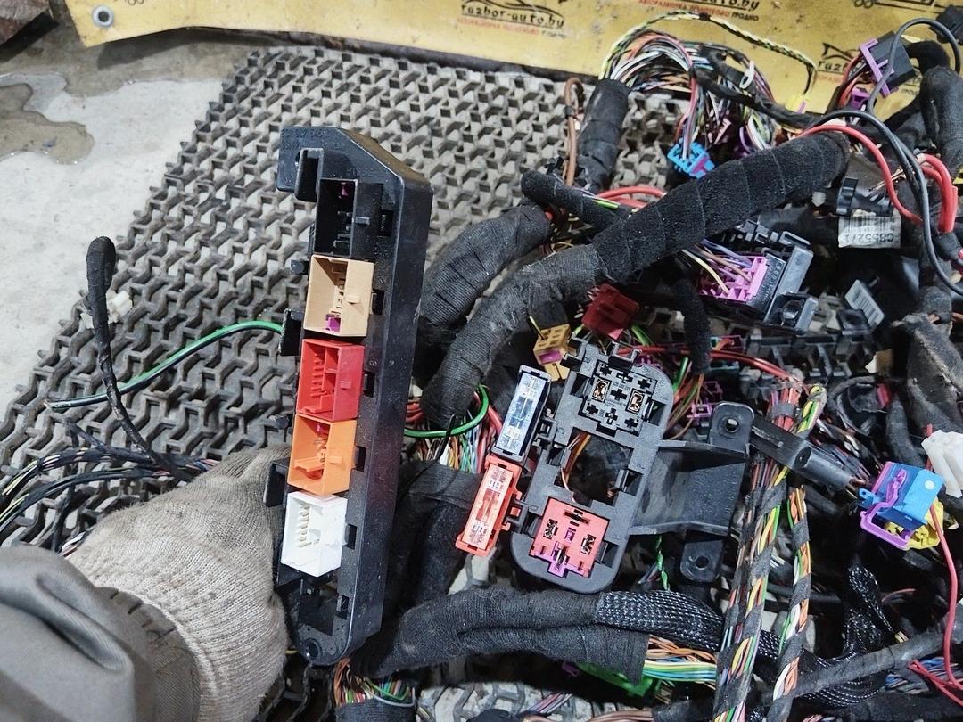 Проводка салона P1T2KW Volkswagen Passat купить с доставкой