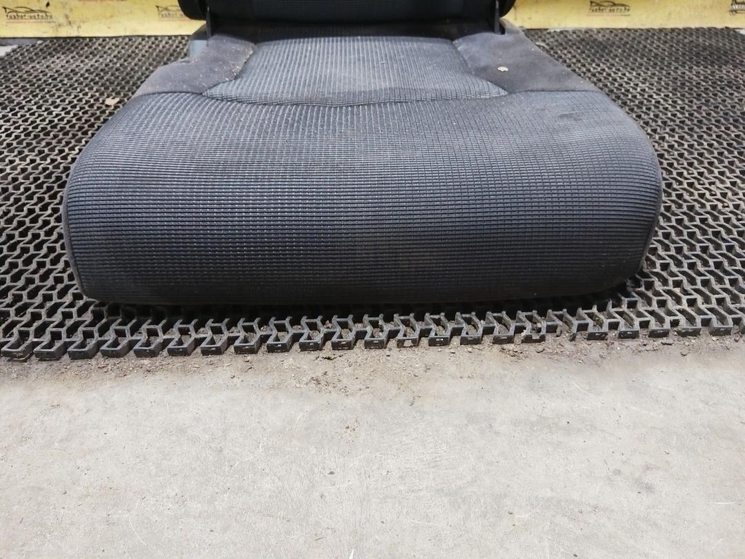 Сиденье третий ряд INERJI Mitsubishi Grandis купить на авторазборке